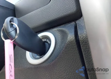 2017 Ram 1500 Big Horn 4X4 5'7 Box z USA, uszkodzony, nr VIN 1C6RR7LT7HS633548